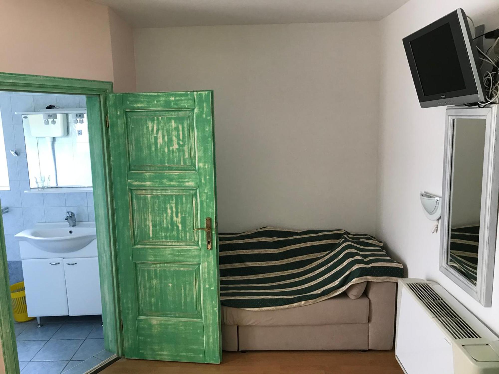 Ferienwohnung Pansion Dragica Rab Town Exterior foto